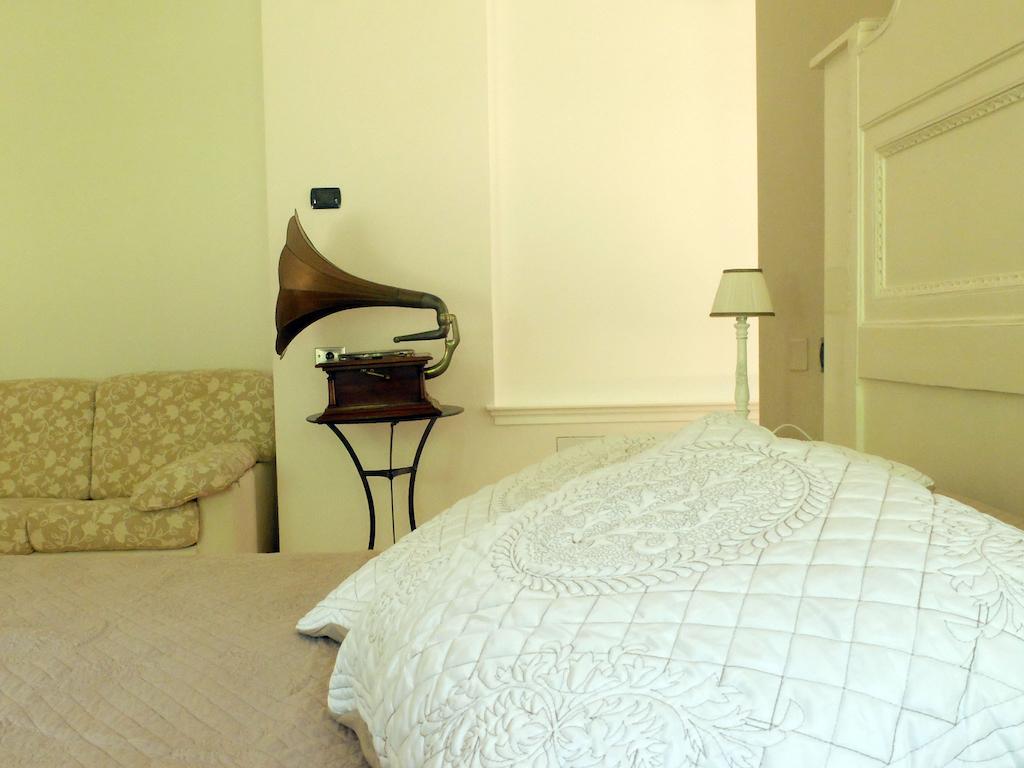 Garda&Golf Bed and Breakfast Caprino Veronese Værelse billede