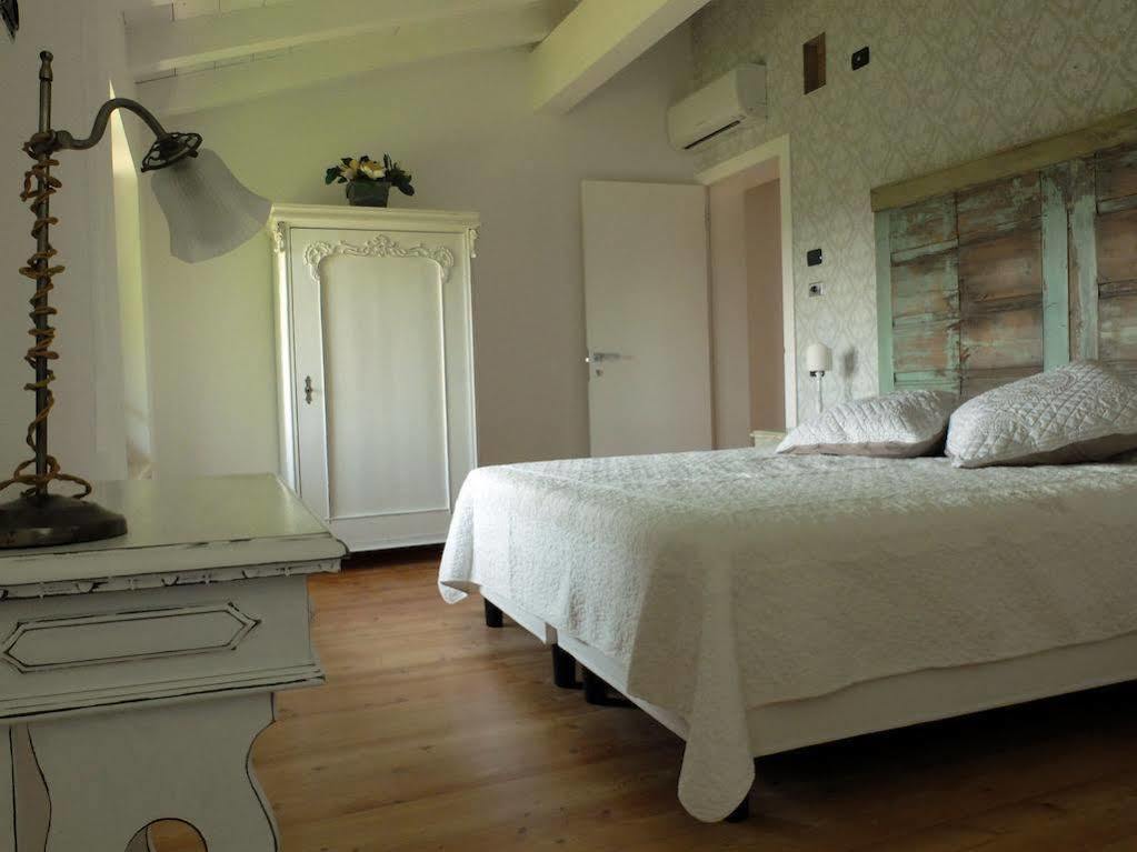 Garda&Golf Bed and Breakfast Caprino Veronese Eksteriør billede